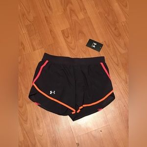 NWT Under Armour Women’s Fly By Running Shorts Small Purple